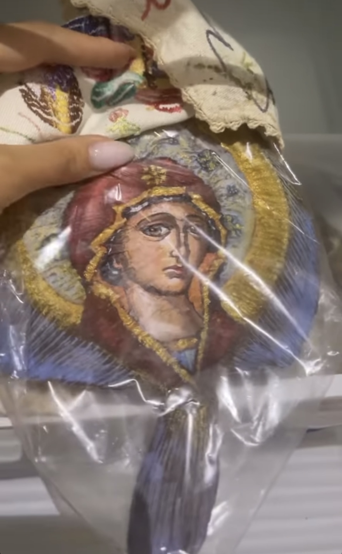 Леся Нікітюк розповіла про ікону, яку зберігає в холодильнику: &quot;захищає мене та моїх сусідів&quot;